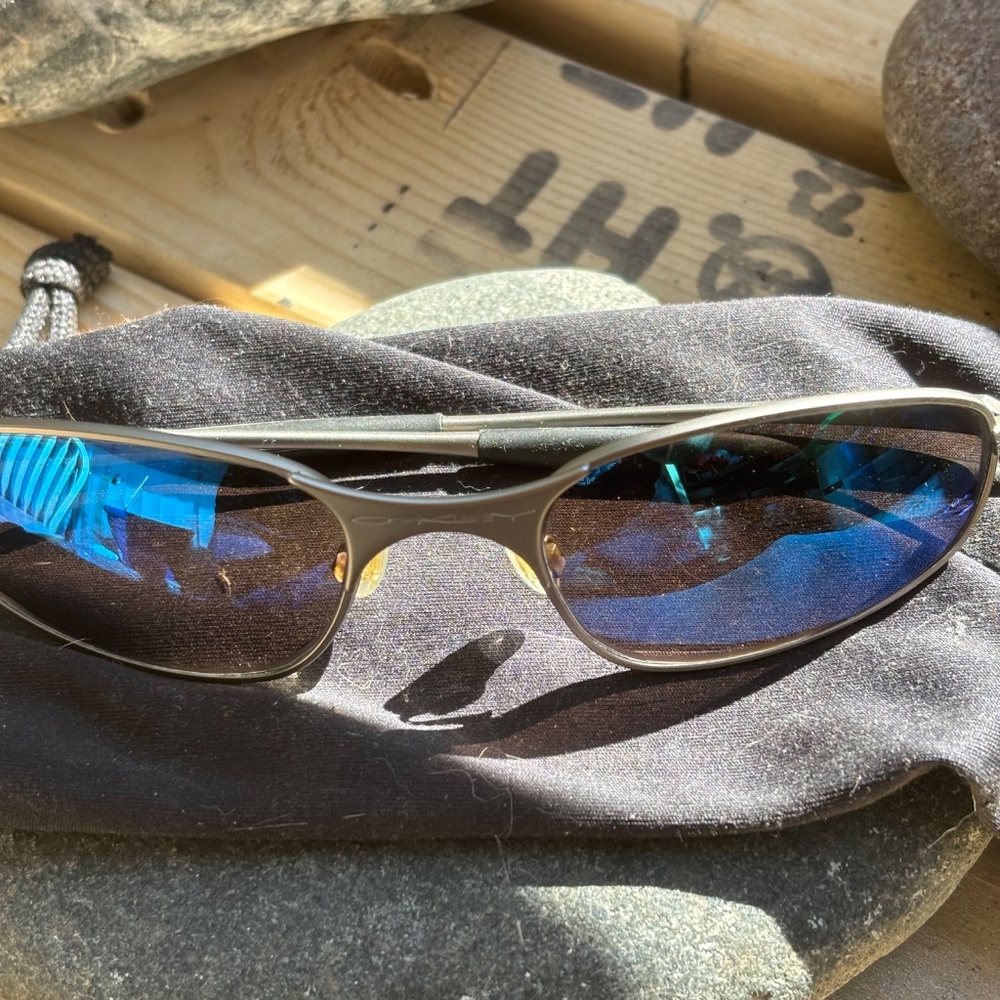 Oakley A wire sunglasses - Picture 3 of 5